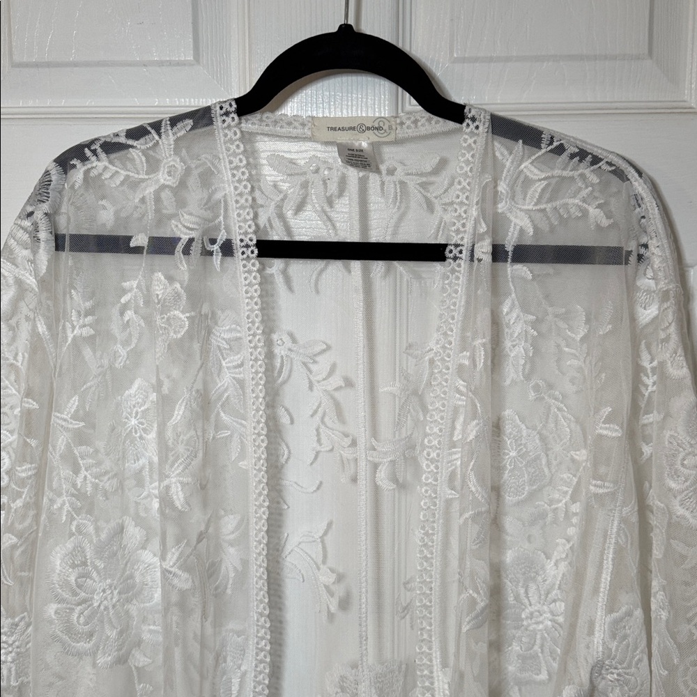 Nordstrom Treasure & Bond Lace Overlay